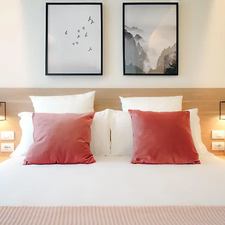 Bergamo Inn 15-2